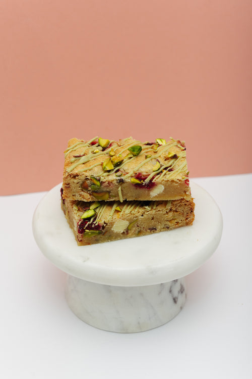 Blondie Rasberry Pistachio